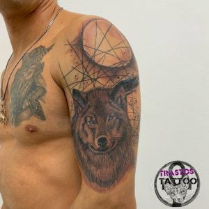 Tatuaje Lobo Luna